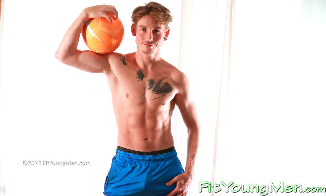 Fit Young Men: Model Bryce Atkins - Ice Hockey - Muscular Ripped Footballer Returns After 10 Years to Show off his Body